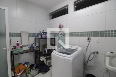 Casa de condomínio para alugar com 606m², 4 quartos e 2 vagas Casa de condomínio para alugar com 606m², 4 quartos e 2 vagasÁrea de Serviço