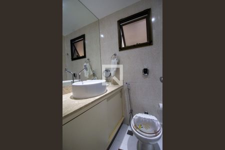 Apartamento à venda com 320m², 4 quartos e 2 vagasBanheiro Social