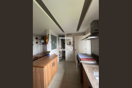 Apartamento à venda com 245m², 4 quartos e 4 vagas