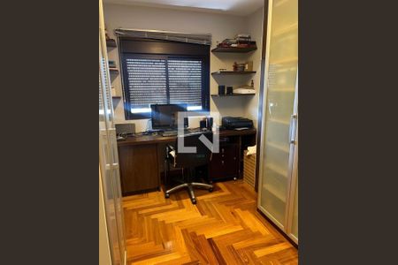 Apartamento à venda com 245m², 4 quartos e 4 vagas