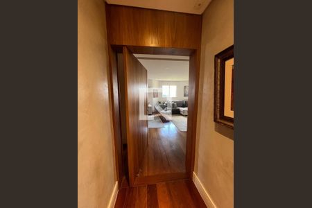 Apartamento à venda com 245m², 4 quartos e 4 vagas