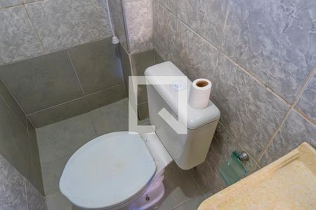 Apartamento à venda com 57m², 2 quartos e 1 vaga Apartamento à venda com 57m², 2 quartos e 1 vagaBanheiro
