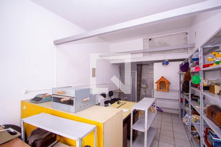 Casa à venda com 250m², 7 quartos e sem vaga Casa à venda com 250m², 7 quartos e sem vagaLoja