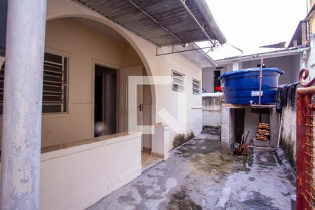 Casa à venda com 250m², 7 quartos e sem vaga Casa à venda com 250m², 7 quartos e sem vagaVaranda da casa 3