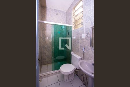 Casa à venda com 250m², 7 quartos e sem vaga Casa à venda com 250m², 7 quartos e sem vagaBanheiro Social da casa 2