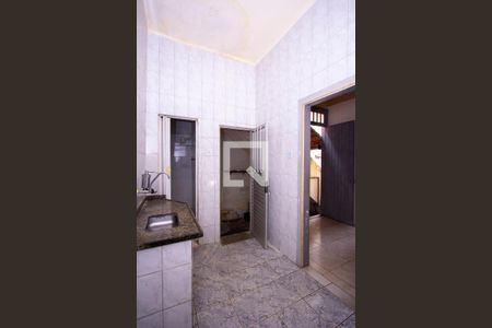 Casa à venda com 250m², 7 quartos e sem vaga Casa à venda com 250m², 7 quartos e sem vagaCozinha da casa 1