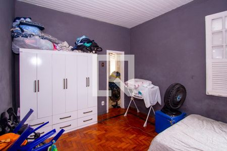 Casa à venda com 250m², 7 quartos e sem vaga Casa à venda com 250m², 7 quartos e sem vagaQuarto 2 da casa 4