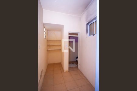 Casa à venda com 250m², 7 quartos e sem vaga Casa à venda com 250m², 7 quartos e sem vagaCloset da suíte da casa 2