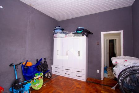 Casa à venda com 250m², 7 quartos e sem vaga Casa à venda com 250m², 7 quartos e sem vagaQuarto 2 da casa 4