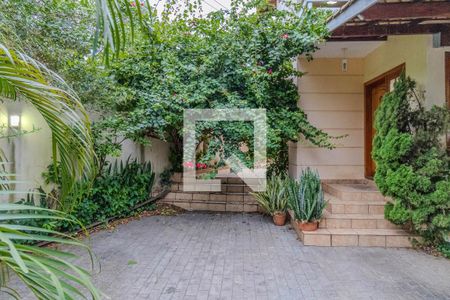 Casa à venda com 220m², 3 quartos e 4 vagas Casa à venda com 220m², 3 quartos e 4 vagasÁrea Externa