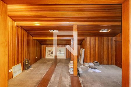 Casa à venda com 220m², 3 quartos e 4 vagas Casa à venda com 220m², 3 quartos e 4 vagasEscritório