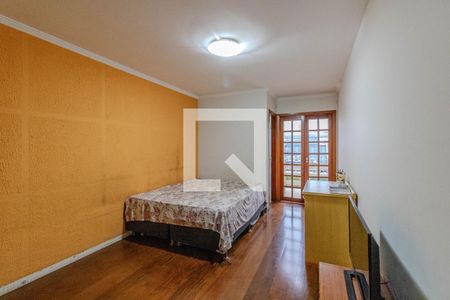 Casa à venda com 220m², 3 quartos e 4 vagas Casa à venda com 220m², 3 quartos e 4 vagasQuarto 2