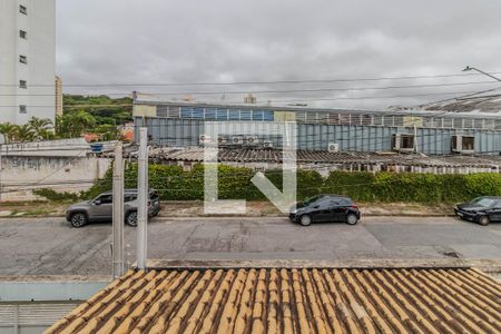 Casa à venda com 220m², 3 quartos e 4 vagas Casa à venda com 220m², 3 quartos e 4 vagasVista