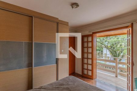 Casa à venda com 220m², 3 quartos e 4 vagas Casa à venda com 220m², 3 quartos e 4 vagasQuarto 1