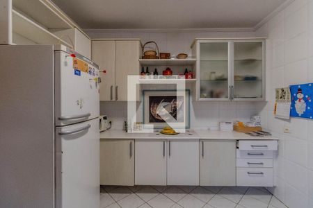 Casa à venda com 220m², 3 quartos e 4 vagas Casa à venda com 220m², 3 quartos e 4 vagasCozinha