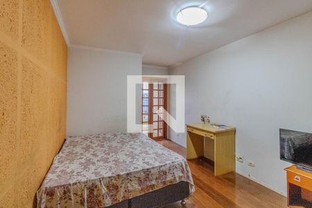 Casa à venda com 220m², 3 quartos e 4 vagas Casa à venda com 220m², 3 quartos e 4 vagasQuarto 2