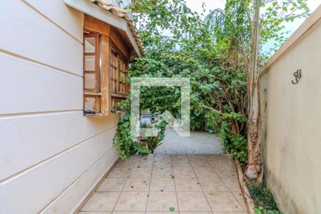 Casa à venda com 220m², 3 quartos e 4 vagas Casa à venda com 220m², 3 quartos e 4 vagasÁrea Externa