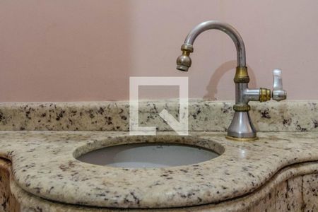 Casa à venda com 220m², 3 quartos e 4 vagas Casa à venda com 220m², 3 quartos e 4 vagasBanheiro 4