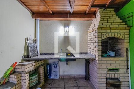 Casa à venda com 220m², 3 quartos e 4 vagas Casa à venda com 220m², 3 quartos e 4 vagasÁrea Externa