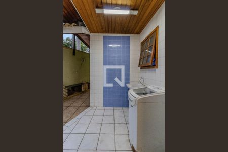 Casa à venda com 220m², 3 quartos e 4 vagas Casa à venda com 220m², 3 quartos e 4 vagasÁrea de Serviço