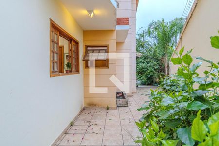 Casa à venda com 220m², 3 quartos e 4 vagas Casa à venda com 220m², 3 quartos e 4 vagasÁrea Externa