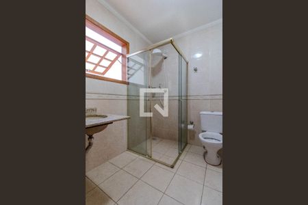 Casa à venda com 220m², 3 quartos e 4 vagas Casa à venda com 220m², 3 quartos e 4 vagasBanheiro