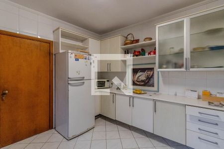 Casa à venda com 220m², 3 quartos e 4 vagas Casa à venda com 220m², 3 quartos e 4 vagasCozinha