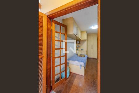 Casa à venda com 220m², 3 quartos e 4 vagas Casa à venda com 220m², 3 quartos e 4 vagasQuarto 3