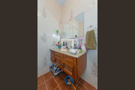 Casa à venda com 132m², 2 quartos e 2 vagas Casa à venda com 132m², 2 quartos e 2 vagasBanheiro