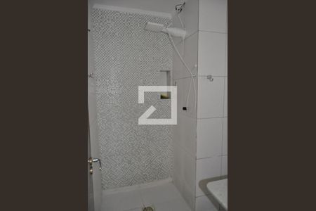 Apartamento para alugar com 84m², 2 quartos e sem vagaBanheiro