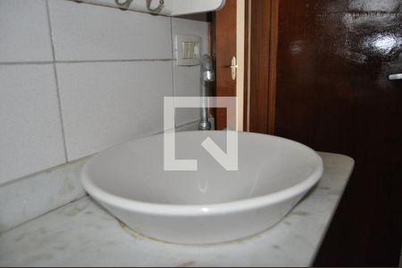 Apartamento para alugar com 84m², 2 quartos e sem vagaBanheiro