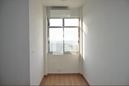 Apartamento para alugar com 84m², 2 quartos e sem vagaQuarto