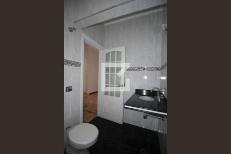 Casa à venda com 235m², 4 quartos e 3 vagasBanheiro Piso Superior