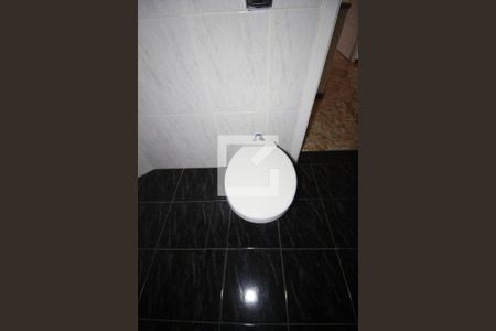 Casa à venda com 235m², 4 quartos e 3 vagasBanheiro Piso Superior