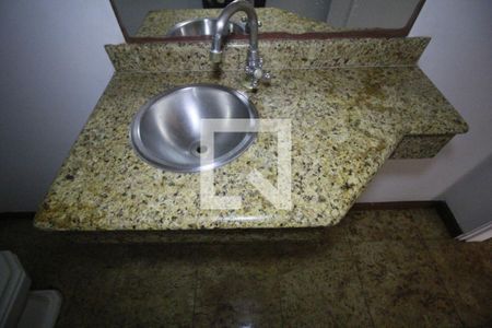 Casa à venda com 235m², 4 quartos e 3 vagasLavabo