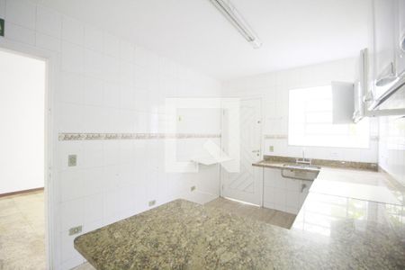 Casa à venda com 235m², 4 quartos e 3 vagasCozinha