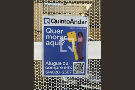 Casa à venda com 143m², 3 quartos e 2 vagas Casa à venda com 143m², 3 quartos e 2 vagasPlaquinha