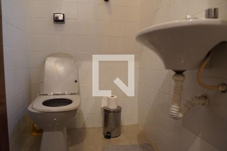 Casa à venda com 143m², 3 quartos e 2 vagasLavabo 2 