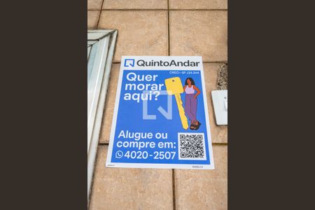 Casa à venda com 180m², 2 quartos e 1 vaga Casa à venda com 180m², 2 quartos e 1 vagaFachada