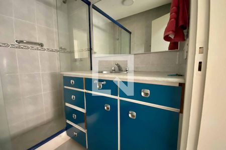 Apartamento à venda com 109m², 3 quartos e 1 vaga Apartamento à venda com 109m², 3 quartos e 1 vagaBanheiro Social