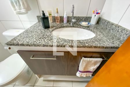 Apartamento à venda com 79m², 2 quartos e 1 vaga Apartamento à venda com 79m², 2 quartos e 1 vagaBanheiro da Suíte