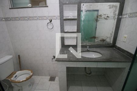 Casa à venda com 96m², 3 quartos e 1 vagaBanheiro