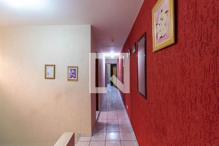 Casa à venda com 120m², 3 quartos e 1 vaga Casa à venda com 120m², 3 quartos e 1 vagaCorredor