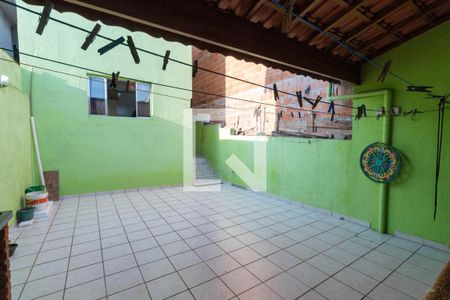 Casa à venda com 120m², 3 quartos e 1 vaga Casa à venda com 120m², 3 quartos e 1 vagaQuintal