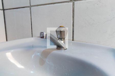 Casa à venda com 120m², 3 quartos e 1 vaga Casa à venda com 120m², 3 quartos e 1 vagaBanheiro - torneira