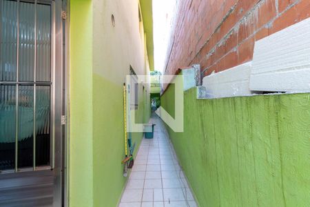 Casa à venda com 120m², 3 quartos e 1 vaga Casa à venda com 120m², 3 quartos e 1 vagaCorredor