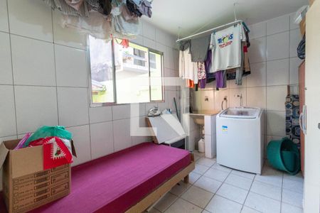 Casa à venda com 120m², 3 quartos e 1 vaga Casa à venda com 120m², 3 quartos e 1 vagaLavanderia