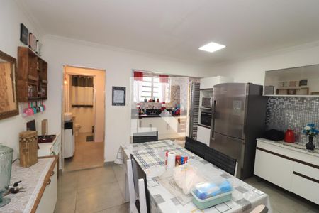 Casa à venda com 208m², 3 quartos e 2 vagasCozinha