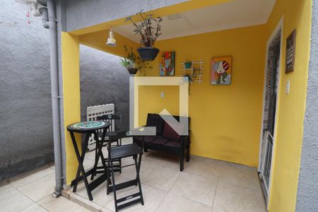 Casa à venda com 208m², 3 quartos e 2 vagasQuintal