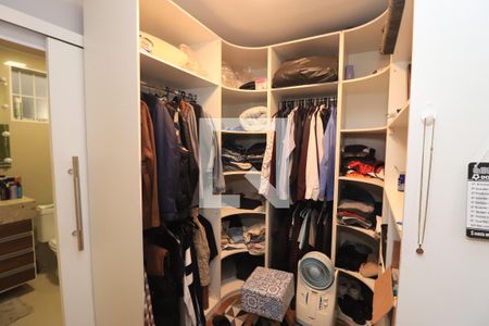 Casa à venda com 208m², 3 quartos e 2 vagasCloset